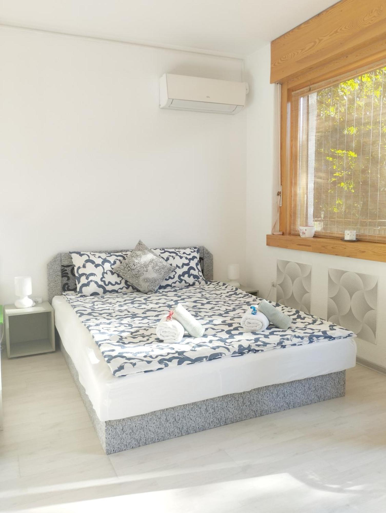 Free Parking, Balcony, Near To City Park Budapeste Exterior foto